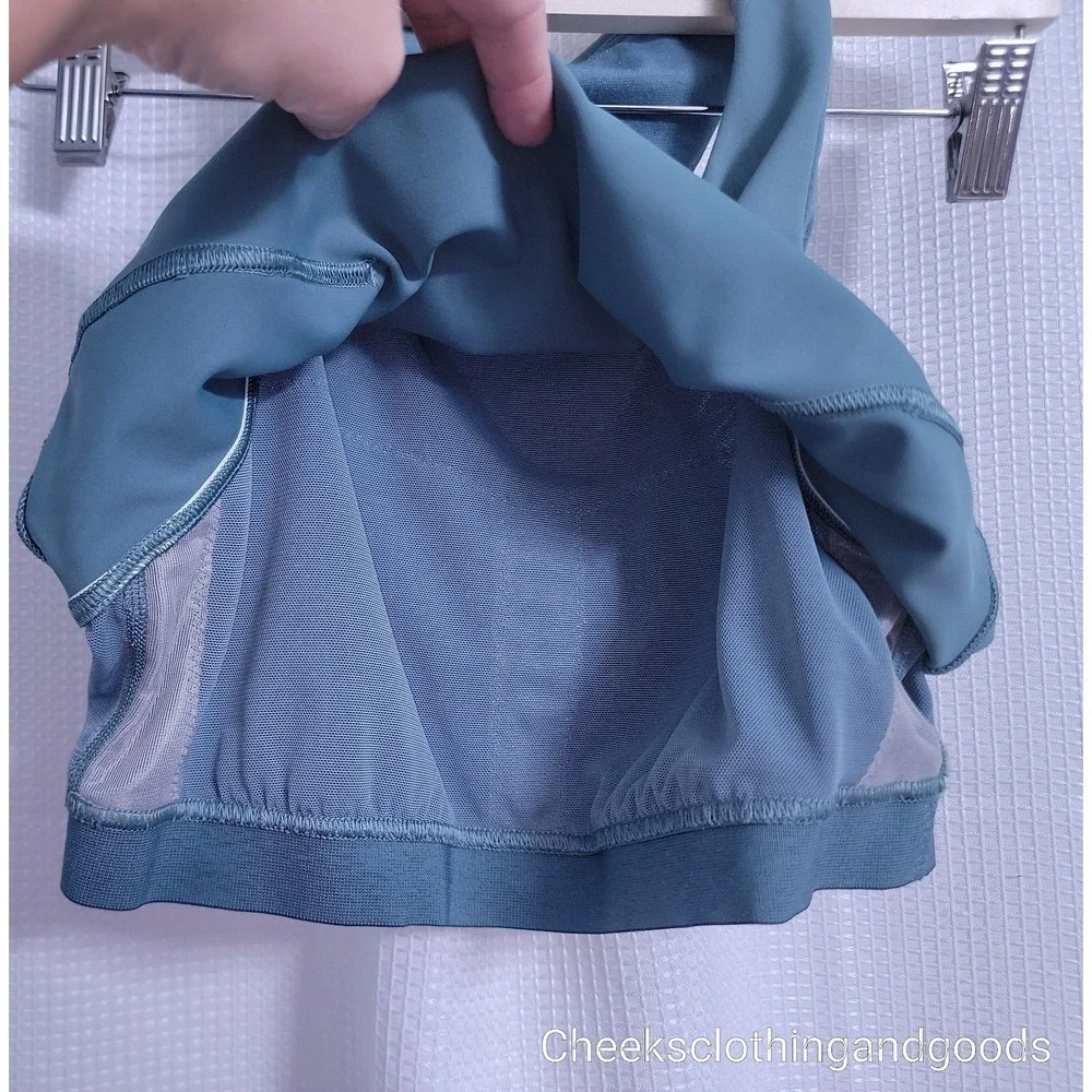 Lululemon 6 Invigorate Training Tank Top Teal W/Built In Bra W1DC1